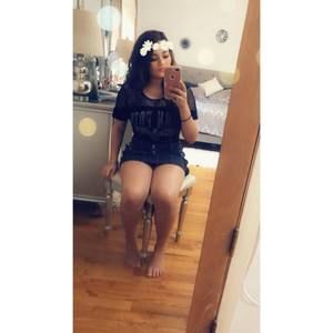 Meet your Posher, Yossymin